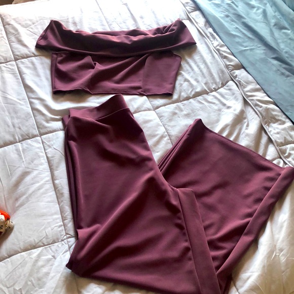 Forever 21 Tops - MAUVE PANT SET W/crop top